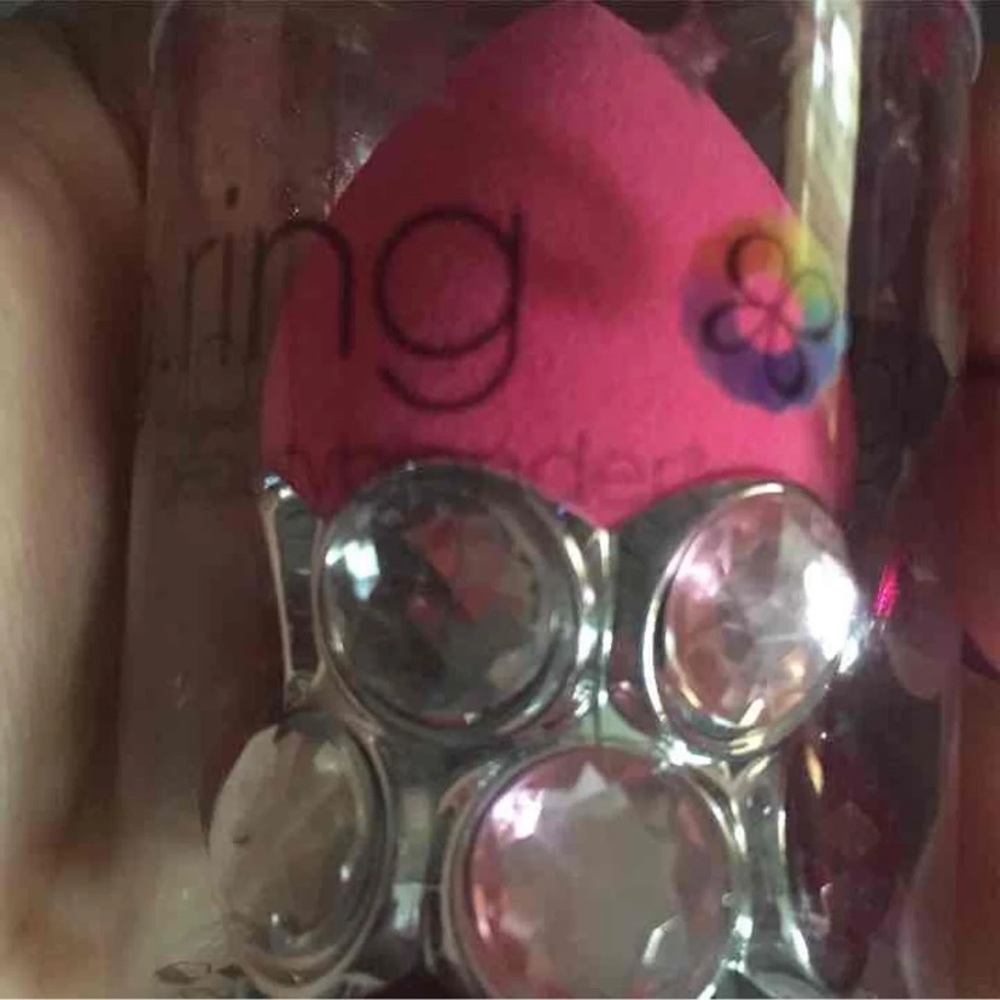 NEW Beauty Blender - Picture 4 of 4